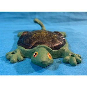 ONE Black & Green Turtle Tail Hook 04183